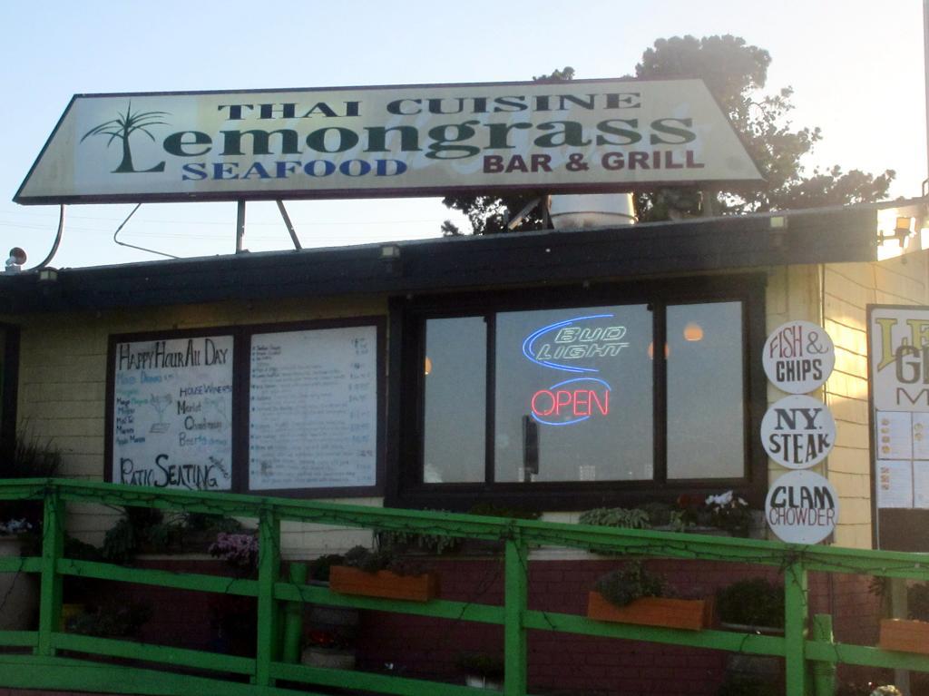Lemongrass Seafood Bar & Grill